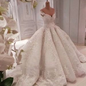 Appliques LACE Sequin Pleated Wedding Ball Gowns Custom Made 2022 Saudi Arabia Bridal Formal Maxi Gown Romantic Bes121