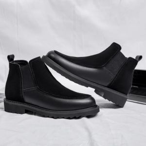 Stövlar Nya vårens höst Black British Men Casual Ankle Boots Cow Suede Leather Shoes For Men Business Vintage Chelsea Boots