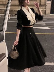 Elegant 2 Piece Dress Set Women Long Sleeve Crop Tops Casual Black Midi Skirt Autumn Slim Retro Office Lady Korean Suits 240323