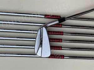 Zupełnie nowy żelazny zestaw 790 Irons Sier Golf Clubs 4-9p R/s Flex Steel Saft z osłoną głowy