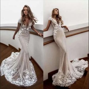 Sukienki głębokie designerskie sukienki V Szyjka szyjka D Train D Floral Applique Cape Cap Rękaw Bridal Sukienka ślubna boho ślubne suknie ślubne Ress