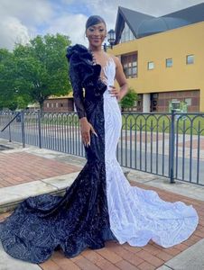 Modern Black And White Sequined Mermaid Prom Dresses For Black Girls Ruffle V-Neck Illusion Sexy Celebrity Evening Gowns Court Train Long Sleeve Glitter Sparkly