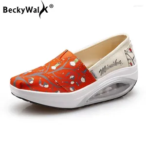 Scarpe casual BeckyWalk Spring Canvas Donna Slip On Sneakers da donna Altezza crescente Swing WSH2927