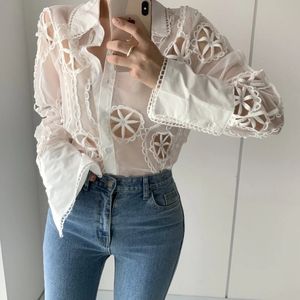 Fashion Autumn Long Sleeve White Women Blue Sexig ihålig blommig broderi kvinnlig skjorta vintage Loose Casual Tops 13369 240322