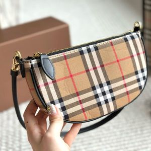 Alça de ombro destacável Crossbody Vintage Warhorse Xadrez Bolsa nas axilas Super Seed Plaid é uma alternativa perfeita para a bolsa nas axilas tamanho 21X12,2cm