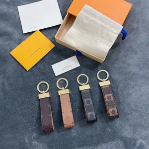 Fashion Key Buckle Car Keychain Handmade Leather Keychains for Men Women Bag Old Flower Pendant Accessories 9 Color and box