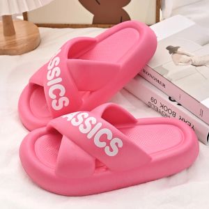 Slippers 2023 New Women Women Cross Slipper Soft EVA Banheiro grosso Slipper Fashion Fashion Casal de verão Sandálias de piso caseiro