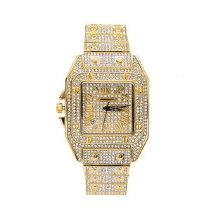 Hochwertige Luxusmenschen Watch Women Hip Hop Roman Skala Quartz Mode Full Diamond Square Dial Hip Watch W4BC