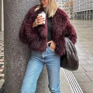 Damenjacken Frau Mode Weinrot Kurze Kunstpelzmantel 2024 Winter Weibliche Claret Lose Jacke Damen Chic Solide Weiche V-Ausschnitt Mäntel