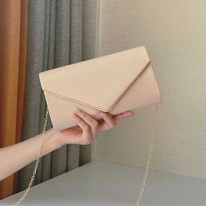 Französisches Nischenpaket2023 Celebrity Minimalist Patent Leather Handbag Pu Bankett Bag Wedding Square