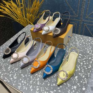 Designer High Heels Women's Sandals Summer Comfort Wrap runt tofflor Lyxiga Crystal Shoes Flat Bottomed Exposed Heel Dresses Shoes