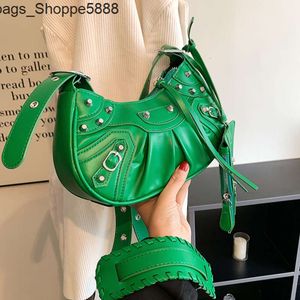 Factory Direct Rivet Heavy Industry Wrinkled Dumpling Bag 2024 New Personalized Fashion One Shoulder Underarm Feeling Trendy Crossbody Womens