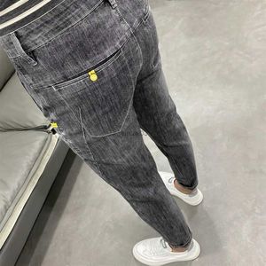 Męskie dżinsy Summer luksus koreański elastyczny szary męscy Ultra cienkie spodnie klasyczne ubrania uliczne Casual Designer Chłopak Jeansl2403