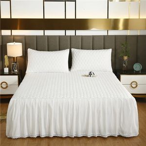 Solid-color slip-proof bed hat mattress protector plus cotton bedspread with cotton single sheet single double white 240314