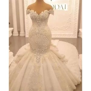 Gorgeous Beading Mermaid Wedding Dresses Bridal Gowns Lace Appliqued Off The Shoulder Tiered Sweep Train Arabic Robe De Marie Bes121