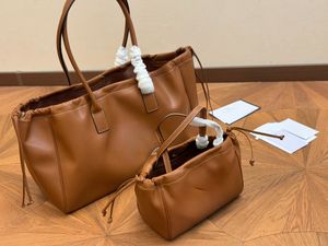 Bag funcional e elegante - complementa perfeitamente qualquer roupa