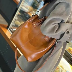 Kordelzug Damentaschen 2024 Retro vielseitige Eimertasche aus echtem Leder Handtaschen große Kapazität weiches Rindsleder Schulter-Crossbody