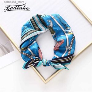 Bandanas Durag Scarves 2022 New Small Silk Square Hijab Scarf for Hair Wrap Scraft Woman Luxury Horse Print Bag Handle Stoles for Women Echarpe Femme Y240325