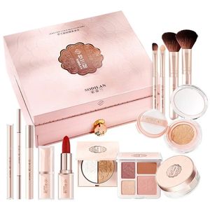 13 pieces of makeup base gift box color matching eye shadow dish mouth red matte powder air cushion brush set cosmetics 240311