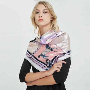 Sarongs European Spring 2022 Checkered Horse 90 * 90cm Lmition Silk Square Scarf Womens Accessories Headband Beach Shawl 24325