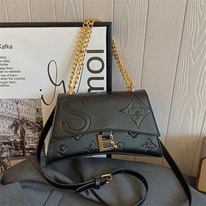 16% OFF Designer Bag 2024 Bolsas Crossbody Cadeia Avançada Carta Ampulheta Único Ombro Flor Antiga Cruz Moda Feminina