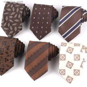 Krawaty szyi krawaty kwiatowe krawaty dla mężczyzn kobiety Brązowy kolor szyi krawat dla imprezowych kombinezonów w paski krawat ślubny szyję na prezenty pana młodego Y240325
