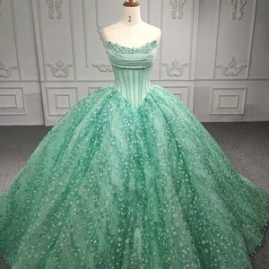 Mint Green Shiny Quinceanera Sukienki Frezowanie Kryształ Słodka 16 Urodzinowa suknia Gown Corset Vestidos de 15 Anos Miss Miss Pageant