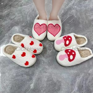 Slippers cici home grande pequeno colorido coração cogumelo feliz chinelos de inverno quente para mulheres macias de pele macia