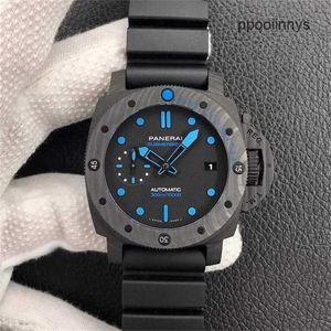 Часы Швейцарские спортивные часы Panerai PANERAISS 42 мм Pam960 Кованый карбоновый черный циферблат Швейцарские спортивные наручные часы марки P9010 Италия