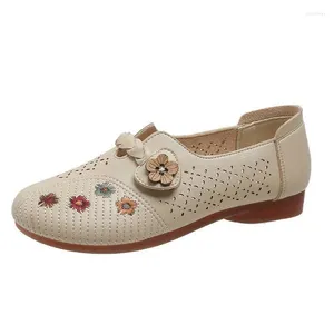 Walking Shoes Tenis Feminino 2024 Tennis Women Trainers Sneaker Zapatos Mujer Working Female Comfy Flower Leather Flats