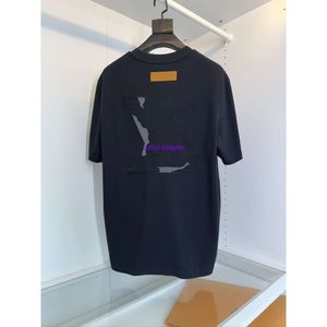 24SSメンズプラスサイズのコートデザイナーTシャツ風車フーディー日焼け止めジャケットリフレクティブカップルトップパッチ刺繍マイクロワイドラウンドネックTシャツ2012