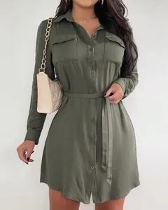 Casual Dresses Women's Urban Dress -knapp bunden detalj långärmad en linjeskjorta 2024 Sommaren senaste vänd ned krage pocket kjol