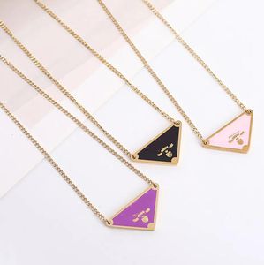 Gold Silver Triangle Pendants Halsband Kvinnliga rostfritt stål Par Guldkedjedungsmycken på nackgåvan till flickvän tillbehör