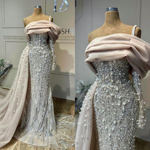 Luxuriöse Meerjungfrau-Abendkleider mit Perlen, eleganten Pailletten, Kristallen, langen Ärmeln, formelles Party-Abschlussballkleid, Falten, Schleppe, Kleider für besondere Anlässe