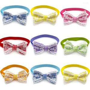 Vestuário para cães 30/50pcs pequeno laço laço xadrez estilo pet filhote de cachorro colar acessórios para cães