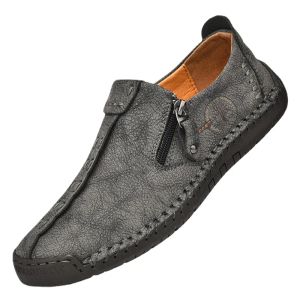 Schuhe 2023 bequeme Leder -Herrenschuhe Casual Slip auf Herren -Slippern geteilte Lederschuhe Herren -Flachschuhe Heiße Verkauf Moccasin Schuhe