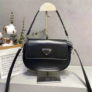 28% OFF Designer bag 2024 Handbags French Style Saddle Fashion Womens Small One Shoulder Handheld Fashion Commuting Underarm