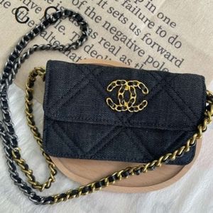 Plånbok design kortväska modebutiker har försäljning latt denim mini 16cm kedja crossbody telefonväska noll