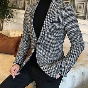 Mens Business Blazer Spring Casual Notch Lapel One Button Plaid Blazer High quality Slim Fit Suit Jacket Mens Blazers Coat 240306