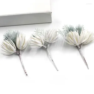 Fiori decorativi Imitazione Argento Aghi di pino Erba Pianta Fiore artificiale Mazzo di fiori in plastica Bouquet da sposa Matrimonio Natale Casa