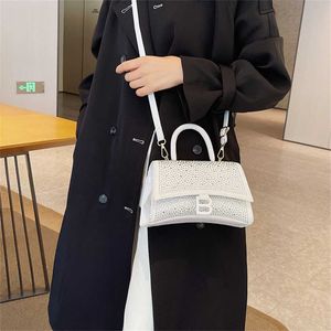 22% OFF Designer Bag 2024 Bolsas Mulheres Crossbody Alta Aparência Incrustada Ombro Francês Moda e High End Outgoing Handbag