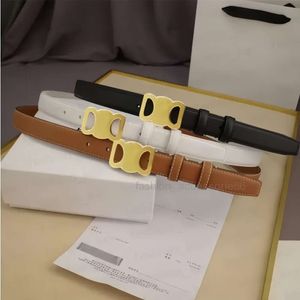 Designer Belt Fashion Smooth Buckle Belt Retro Designbälten för män Kvinnors bredd 2,5 cm äkta färg Valfri hög kvalitet