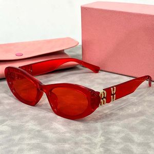 Lüks Tasarımcı Goggle Güneş Gözlükleri Tasarımcı Güneş Gözlüğü Kadın Goggle Cat Göz Tam Çerçeve Adumbral UV400 Vintage Lüks Güneş Gözlüğü Erkek Gözlükler Okuma Gözlük Çerçevesi