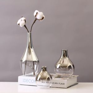 Vasi Modern Simple Silver Glass Piccolo vaso di fiori secchi Soggiorno Decorazione della tavola Ornamenti
