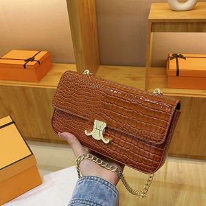 the Factory Bag of Exports Womens 2024 New Small Stone Pattern Crocodile Gold Chain One Shoulder Celebrity