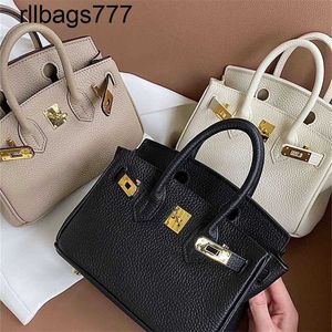 حقيبة من الجلد الأصلي BK Designer Handbag Mini Cowwhide Bag Women's One Counter Cantlique Straddle Womend