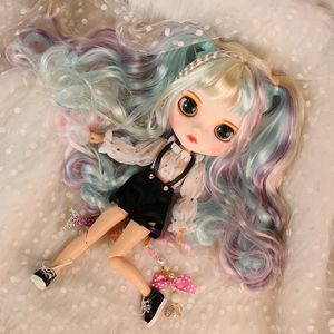 Boneca gelada dbs blyth para série nobl 340104910174006 cabelo arco-íris lábios esculpidos rosto fosco personalizado corpo articulado 16 bjd 240311