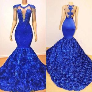 Royal Blue Sexy Mermaid Prom Dresses Sheer Neck Sleeveless Lace Applicques Pärlade Rose Flowers Evening Dress Party Pageant Formella klänningar