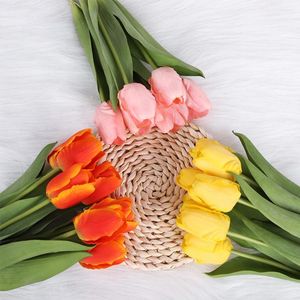 Kwiaty dekoracyjne 5pc Tulip sztuczny kwiat prawdziwy dotyk mokro uczucie bukietu fałszywe na dekorację ślubną symulację ogrodu Tulipdecor