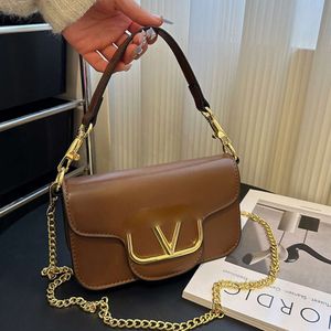 the Factory Bag of Exports Fashionable and Solid Color Underarm New Chain Single Shoulder Female Niche Dign High-end